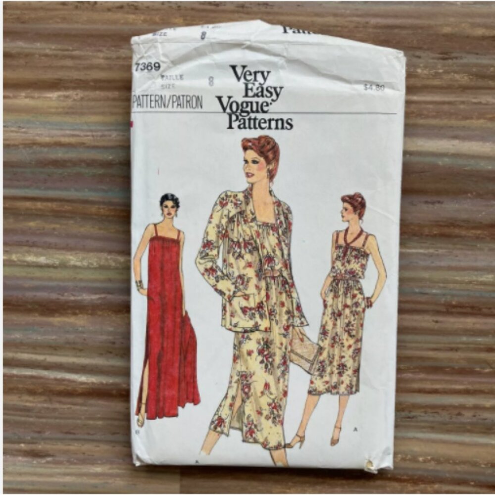 UNCUT English/French Very Easy Vogue Sewing Pattern 7369 Women Dress+Jacket Sz 8